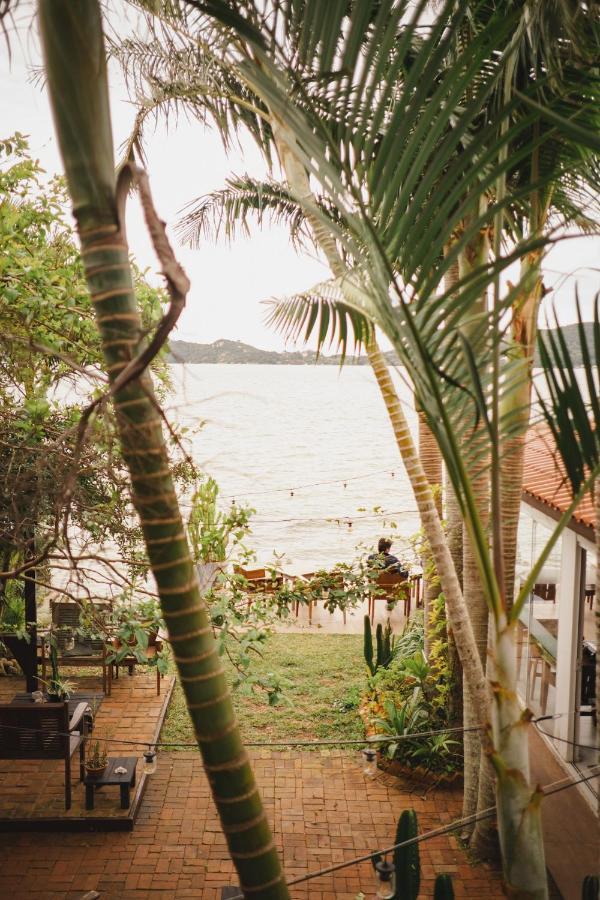 Hostal Lagoa Nomade